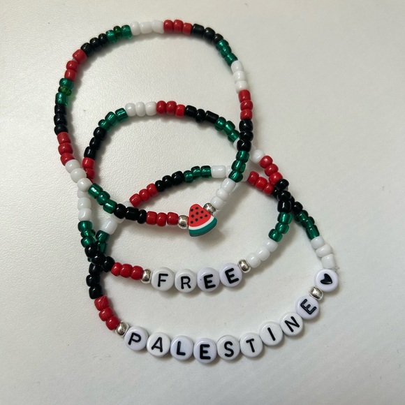 Free Palestine beaded bracelet set - Picture 2 of 6